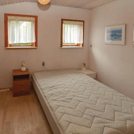 בית נופש Two-bedroom Holiday In *